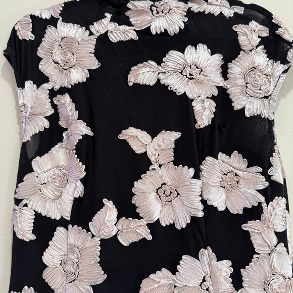 Elliatt Margaux Fit & Flare Gown in Black & Gold Floral Size XL - Picture 6 of 11